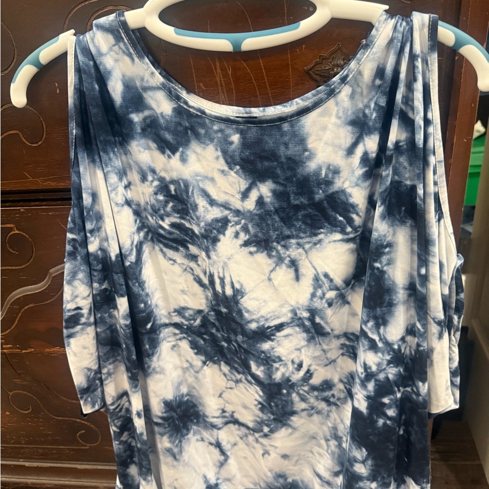 SHEIN Navy and White Tie-Dye Cold Shoulder Tank Top
